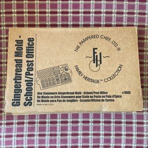 Pampered chef gingerbread mold school/post office